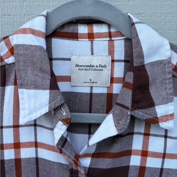Abercrombie & Fitch Women’s Plaid Flannel Shirt - Picture 2 of 5